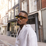 Pavel – Urbaní Černé Brýle se Žlutými Čočkami