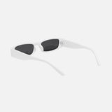 Roman – Úzké Městské Brýle