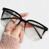 Oldřich – Elegantní Brýle